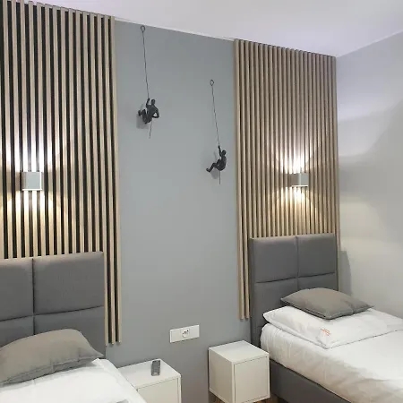 Апартаменты Apartament Szymoszkowa *